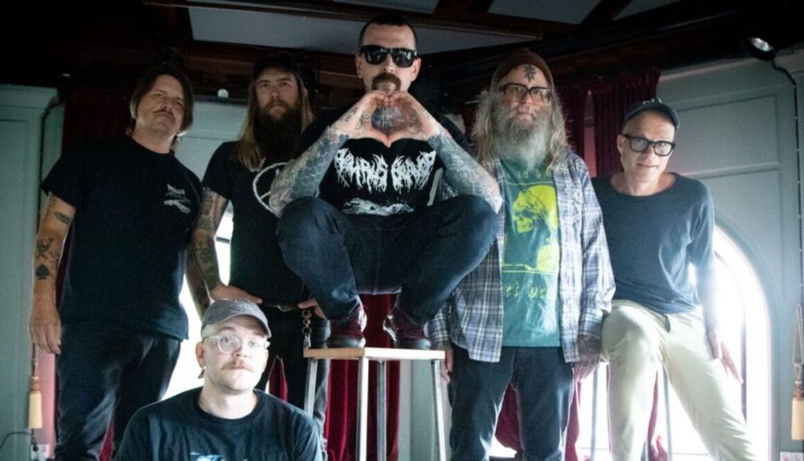 Omni of Halos Press pic 3 by David hultesjö